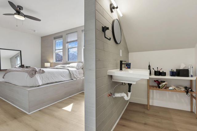 1466 hamlet Street, Columbus, OH 43201