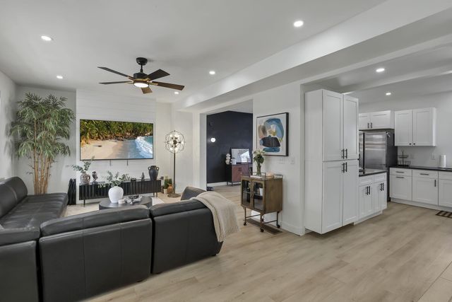 1466 hamlet Street, Columbus, OH 43201