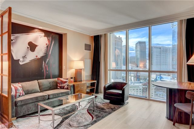135 East Harmon Avenue 1619, Las Vegas, NV 89109