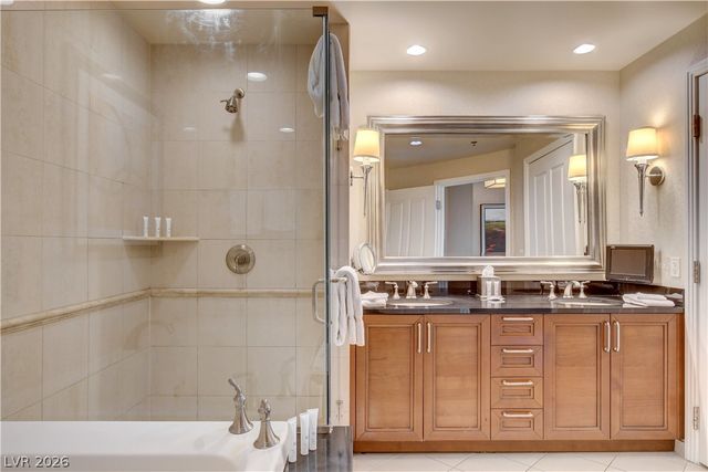 135 East Harmon Avenue 1619, Las Vegas, NV 89109