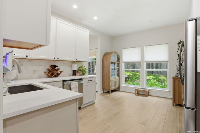 8787 LAUREL CANYON DR, Universal City, TX 78148