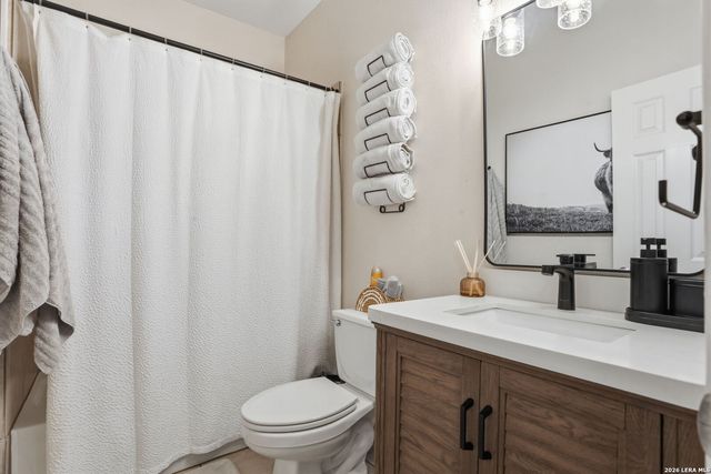 8787 LAUREL CANYON DR, Universal City, TX 78148