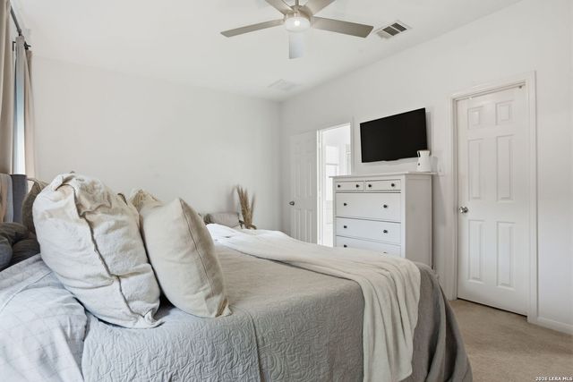 8787 LAUREL CANYON DR, Universal City, TX 78148