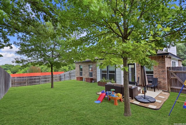 8787 LAUREL CANYON DR, Universal City, TX 78148