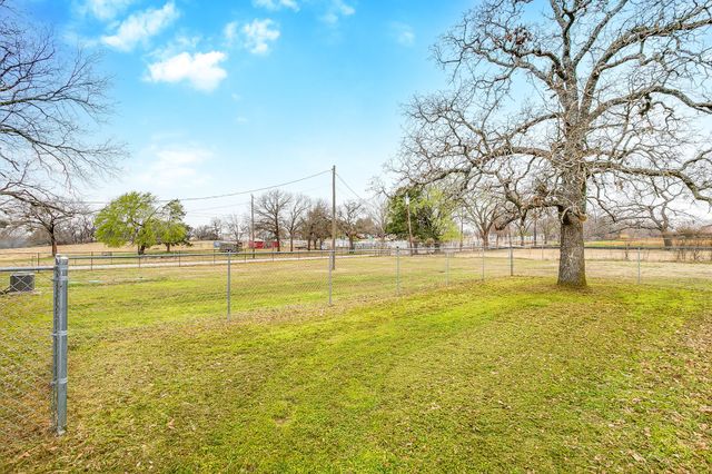 3301 County Road 530b, Burleson, TX 76028