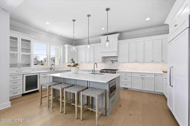 4 W Dune Lane, Long Beach Twp, NJ 08008