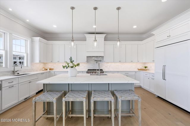 4 W Dune Lane, Long Beach Twp, NJ 08008