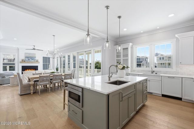 4 W Dune Lane, Long Beach Twp, NJ 08008