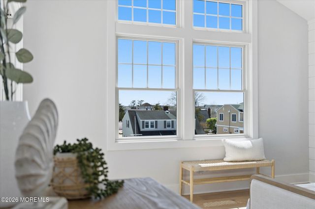 4 W Dune Lane, Long Beach Twp, NJ 08008