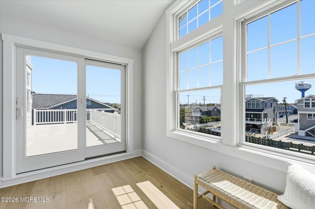 4 W Dune Lane, Long Beach Twp, NJ 08008