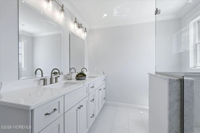 4 W Dune Lane, Long Beach Twp, NJ 08008