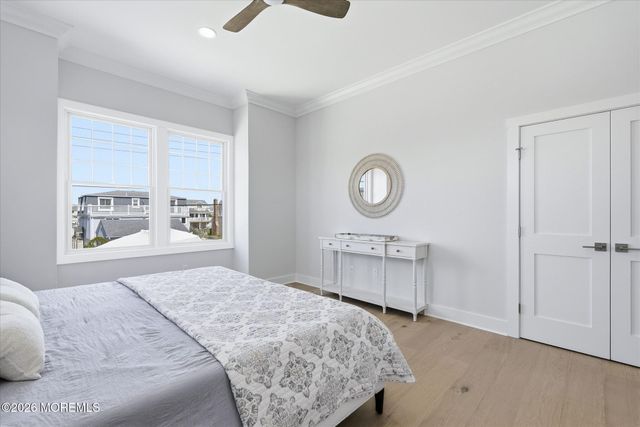4 W Dune Lane, Long Beach Twp, NJ 08008