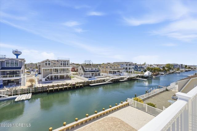 4 W Dune Lane, Long Beach Twp, NJ 08008