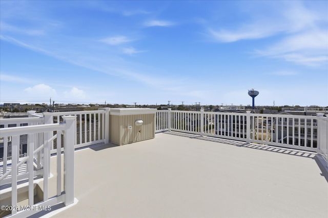 4 W Dune Lane, Long Beach Twp, NJ 08008