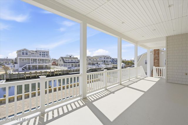 4 W Dune Lane, Long Beach Twp, NJ 08008