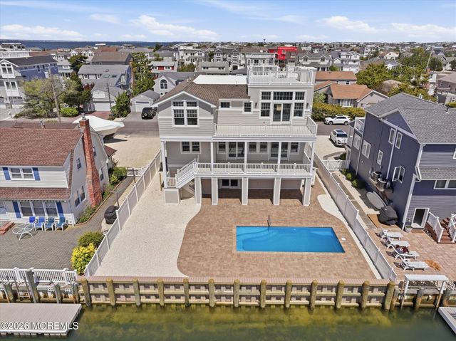 4 W Dune Lane, Long Beach Twp, NJ 08008