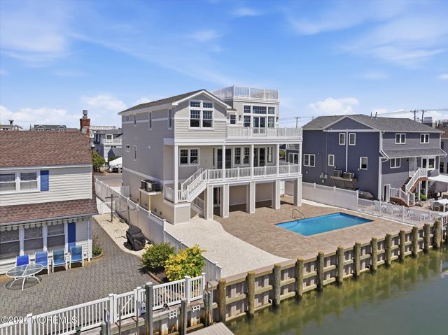 4 W Dune Lane, Long Beach Twp, NJ 08008