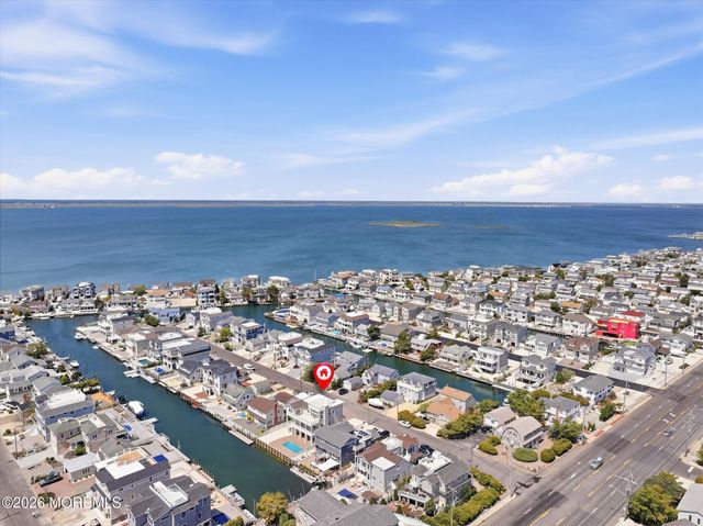 4 W Dune Lane, Long Beach Twp, NJ 08008