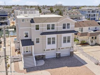 4 W Dune Lane, Long Beach Twp, NJ 08008