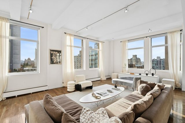 245 7th Ave Apt 10C, New York City, NY 10001