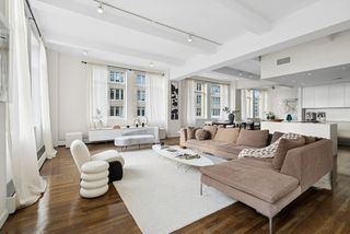 245 7th Ave Apt 10C, New York City, NY 10001