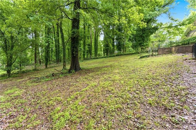 1179 Burbank Trail, Morrow, GA 30260