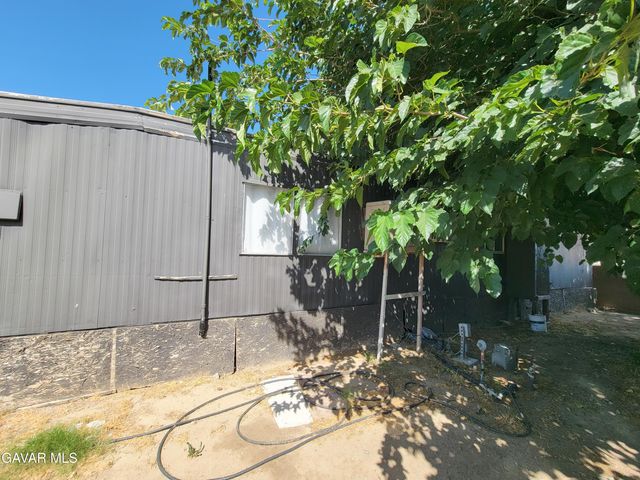 45541 E 30th Street 7, Lancaster, CA 93535