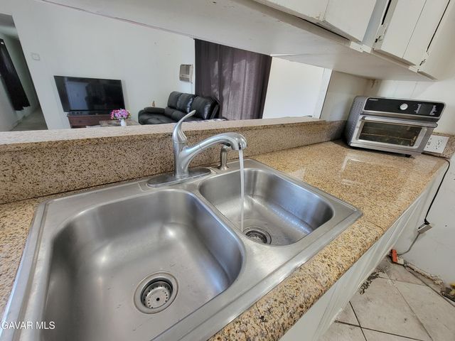 45541 E 30th Street 7, Lancaster, CA 93535