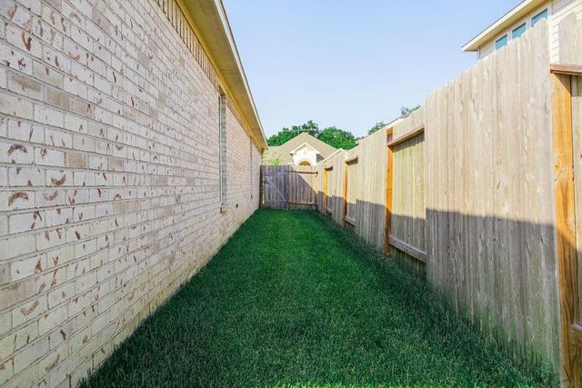 23422 Malbec Drive, Alvin, TX 77511