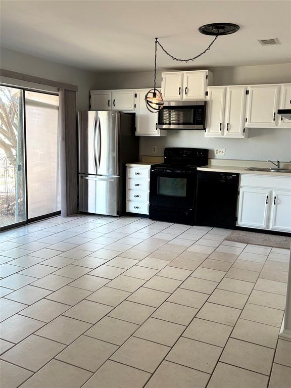 1919 American DR A123, Leander, TX 78645