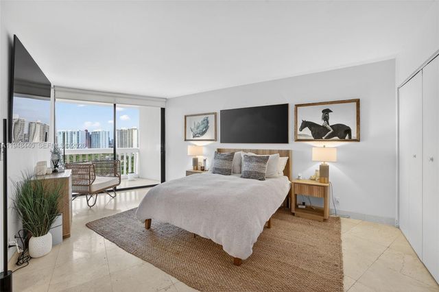 1000 Island Blvd 2105, Aventura, FL 33160