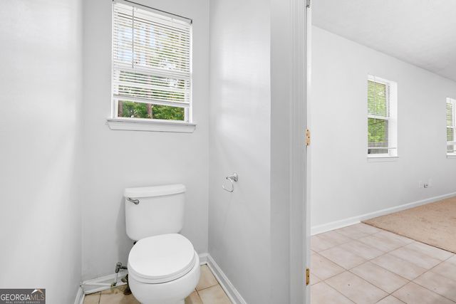 1328 Foxvale Drive, Hampton, GA 30228