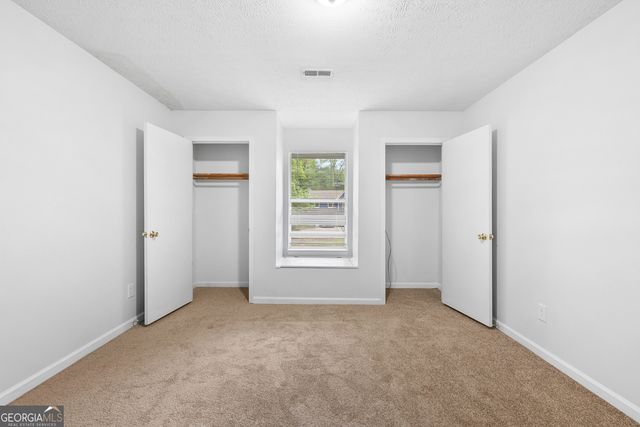 1328 Foxvale Drive, Hampton, GA 30228