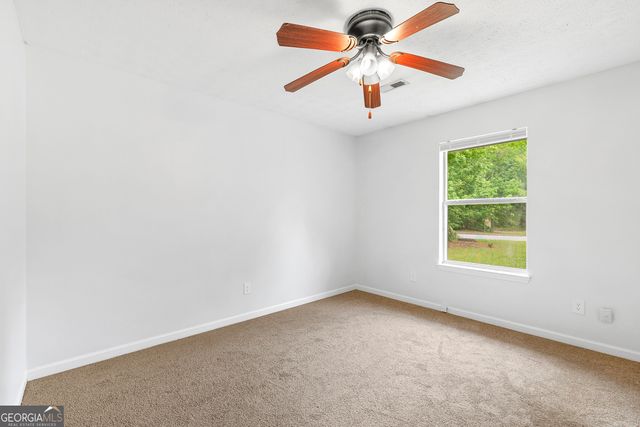 1328 Foxvale Drive, Hampton, GA 30228