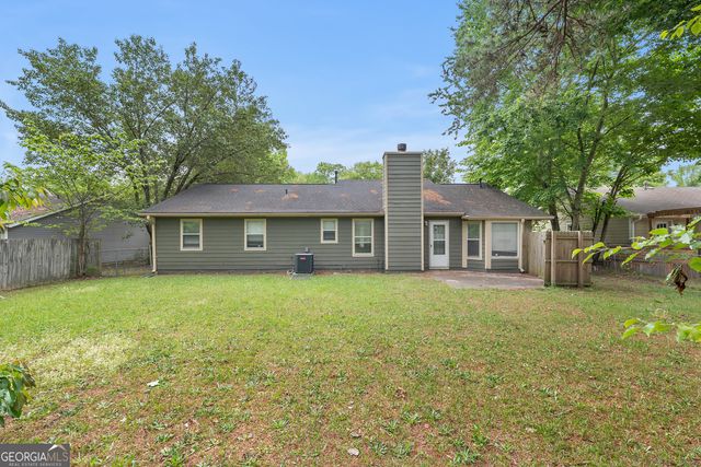 1328 Foxvale Drive, Hampton, GA 30228