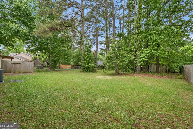 1328 Foxvale Drive, Hampton, GA 30228