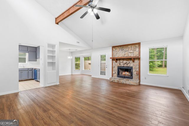 1328 Foxvale Drive, Hampton, GA 30228