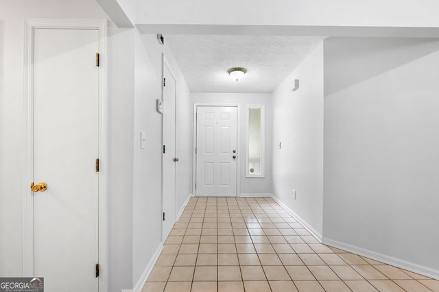 1328 Foxvale Drive, Hampton, GA 30228