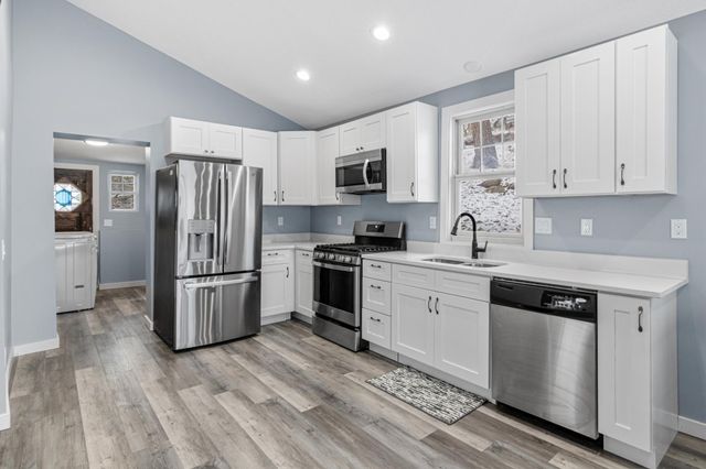 2156 Sandy Lane, Mound, MN 55364