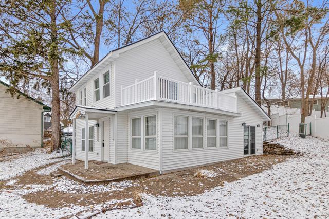 2156 Sandy Lane, Mound, MN 55364