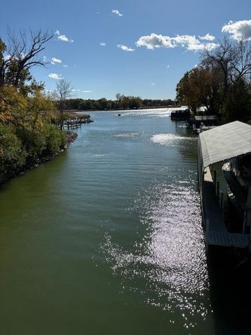 2156 Sandy Lane, Mound, MN 55364