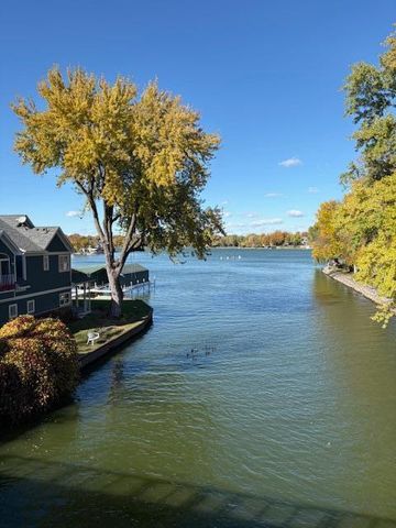 2156 Sandy Lane, Mound, MN 55364