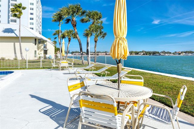 7310 SUNSHINE SKYWAY LANE S 116, St Petersburg, FL 33711