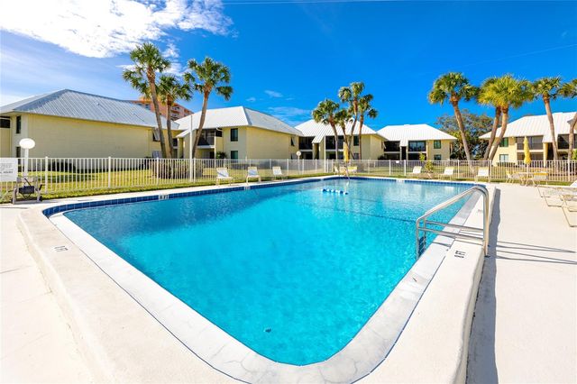 7310 SUNSHINE SKYWAY LANE S 116, St Petersburg, FL 33711