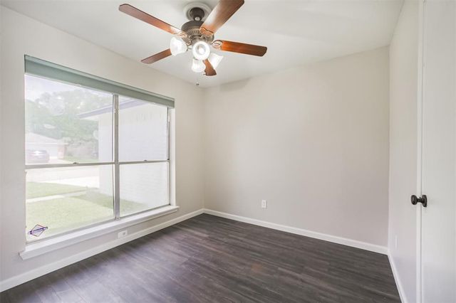 10606 Forest Leaf Drive, Sugar Land, TX 77498