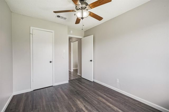 10606 Forest Leaf Drive, Sugar Land, TX 77498