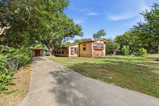 8561 BRAEWICK DR, San Antonio, TX 78239