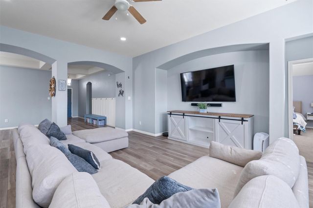 1207 Utopia LN, Hutto, TX 78634