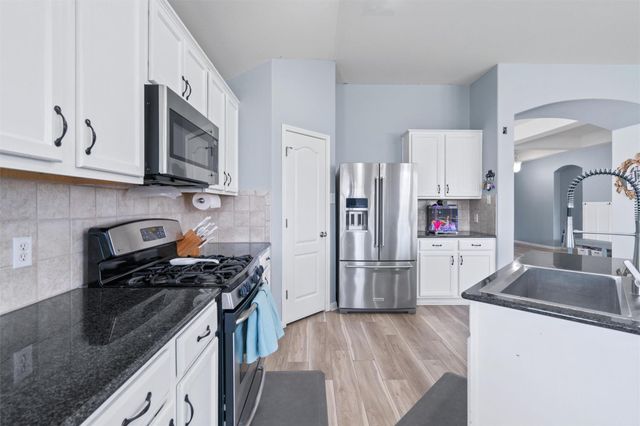 1207 Utopia LN, Hutto, TX 78634