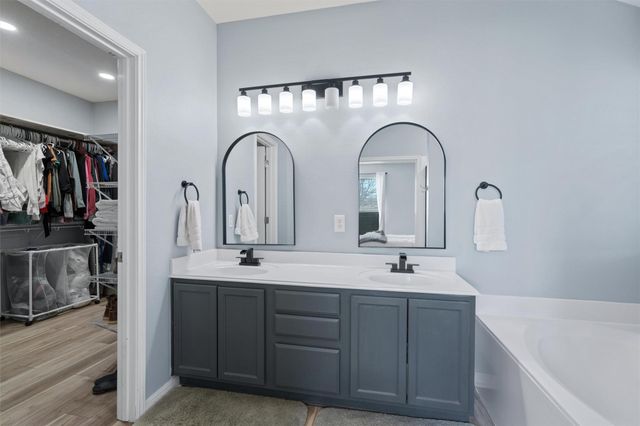 1207 Utopia LN, Hutto, TX 78634